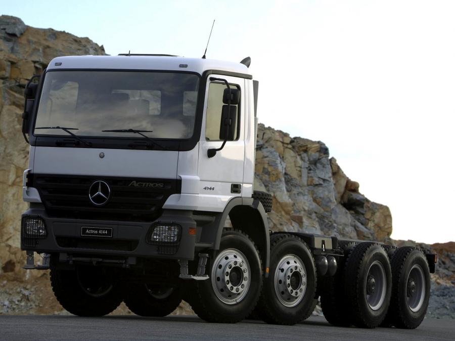  Mercedes-Benz Actros 4144 2002 года  (фото 9 из 10)